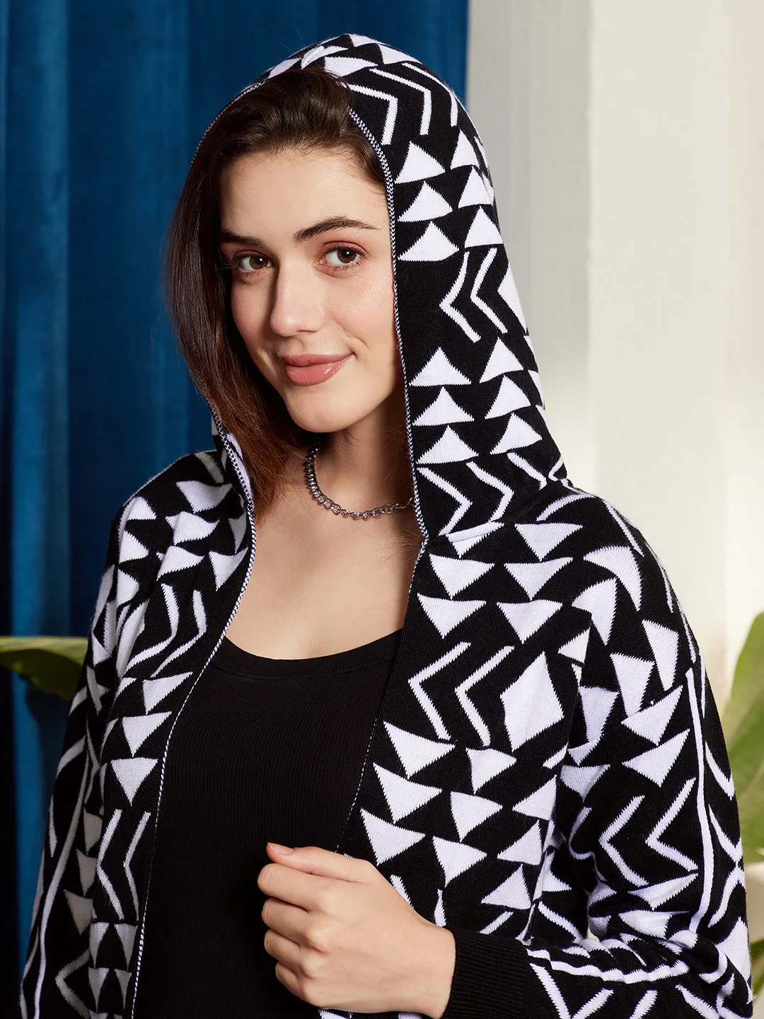 Berrylush Women Black & White Geometric Printed Hood Neck Drop-Shoulder Sleeves Open-Front Ribbed Hem Longline Cardigan